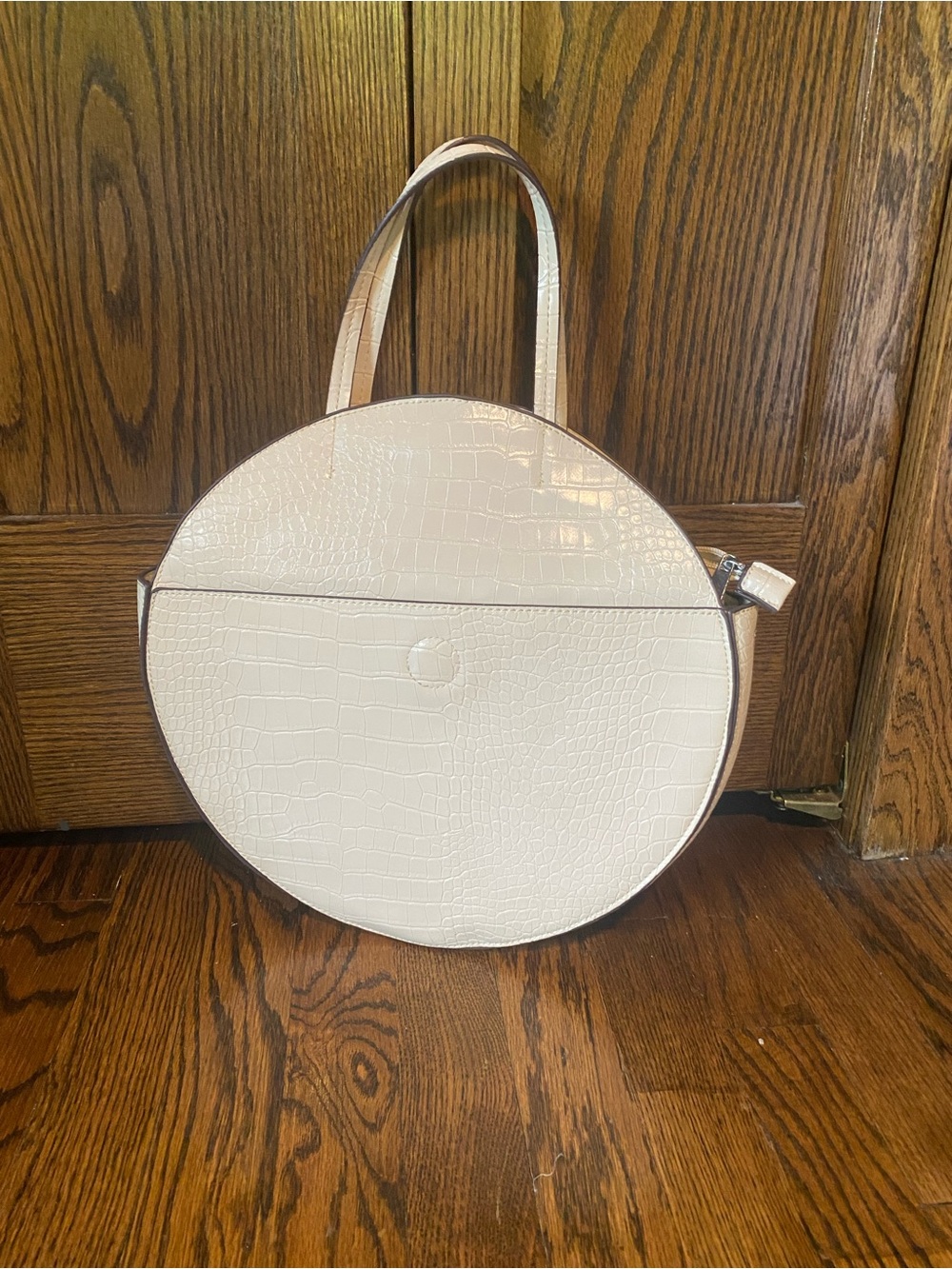 XllX circular shoulder bag with matching wristlet